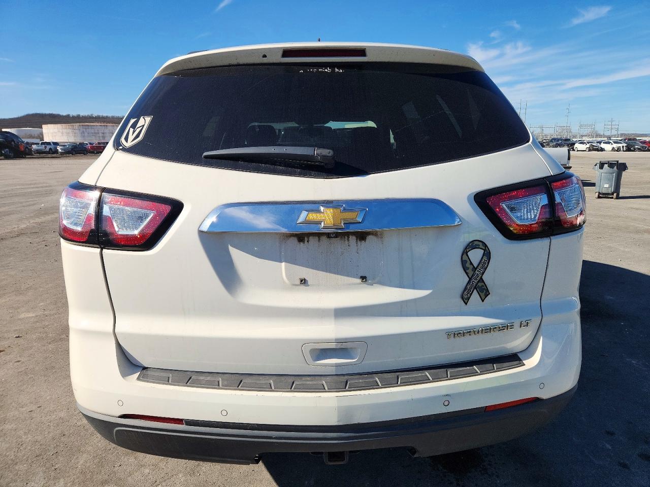 2014 CHEVROLET TRAVERSE LT photo 6