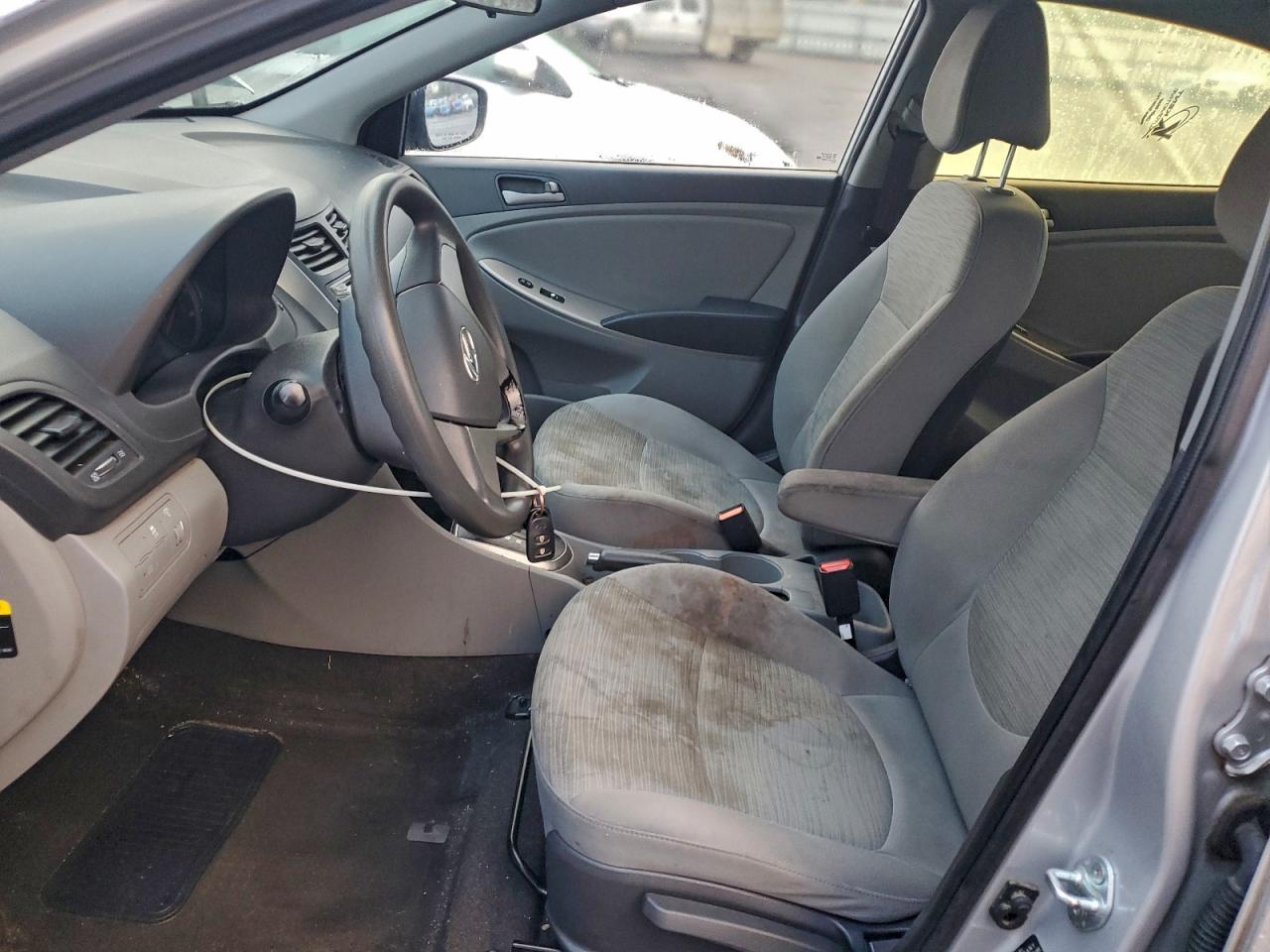 2015 HYUNDAI ACCENT GLS photo 7