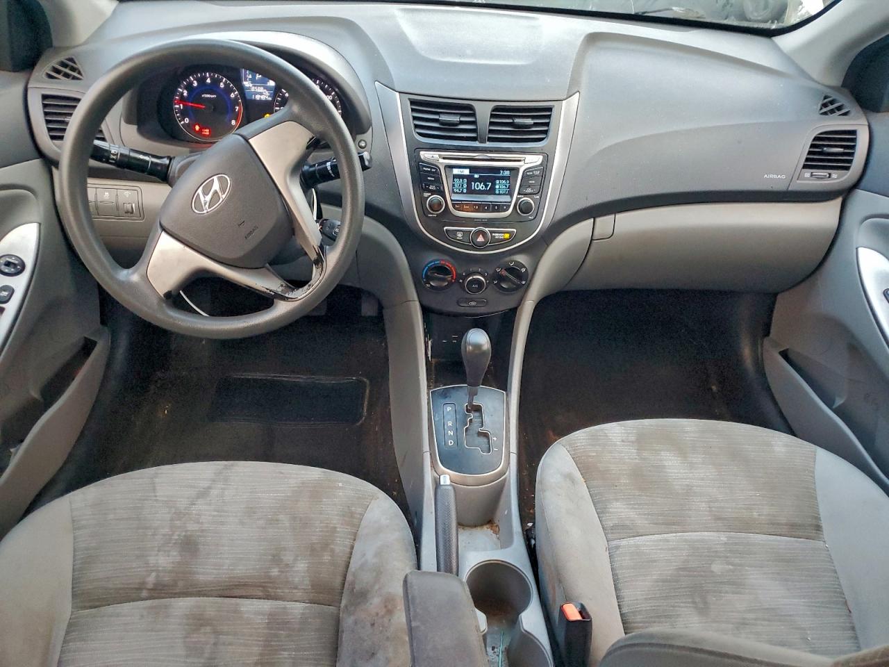 2015 HYUNDAI ACCENT GLS photo 8