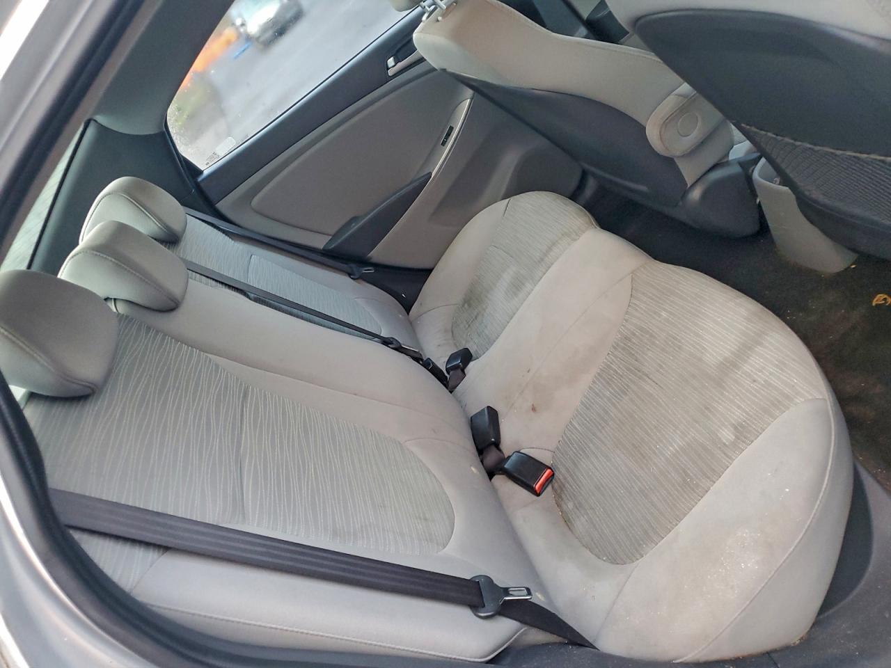 2015 HYUNDAI ACCENT GLS photo 10