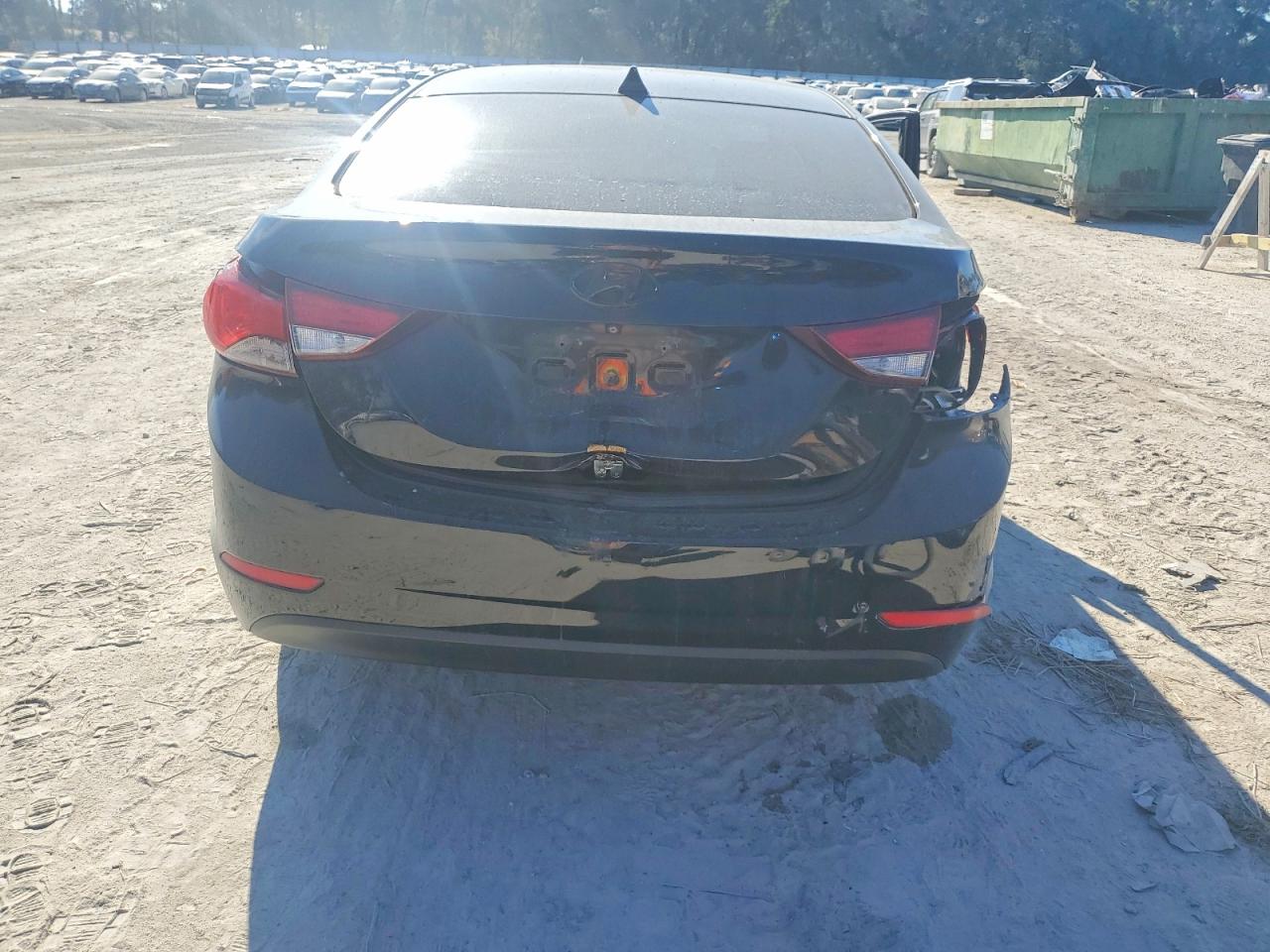 2016 HYUNDAI ELANTRA SE photo 6