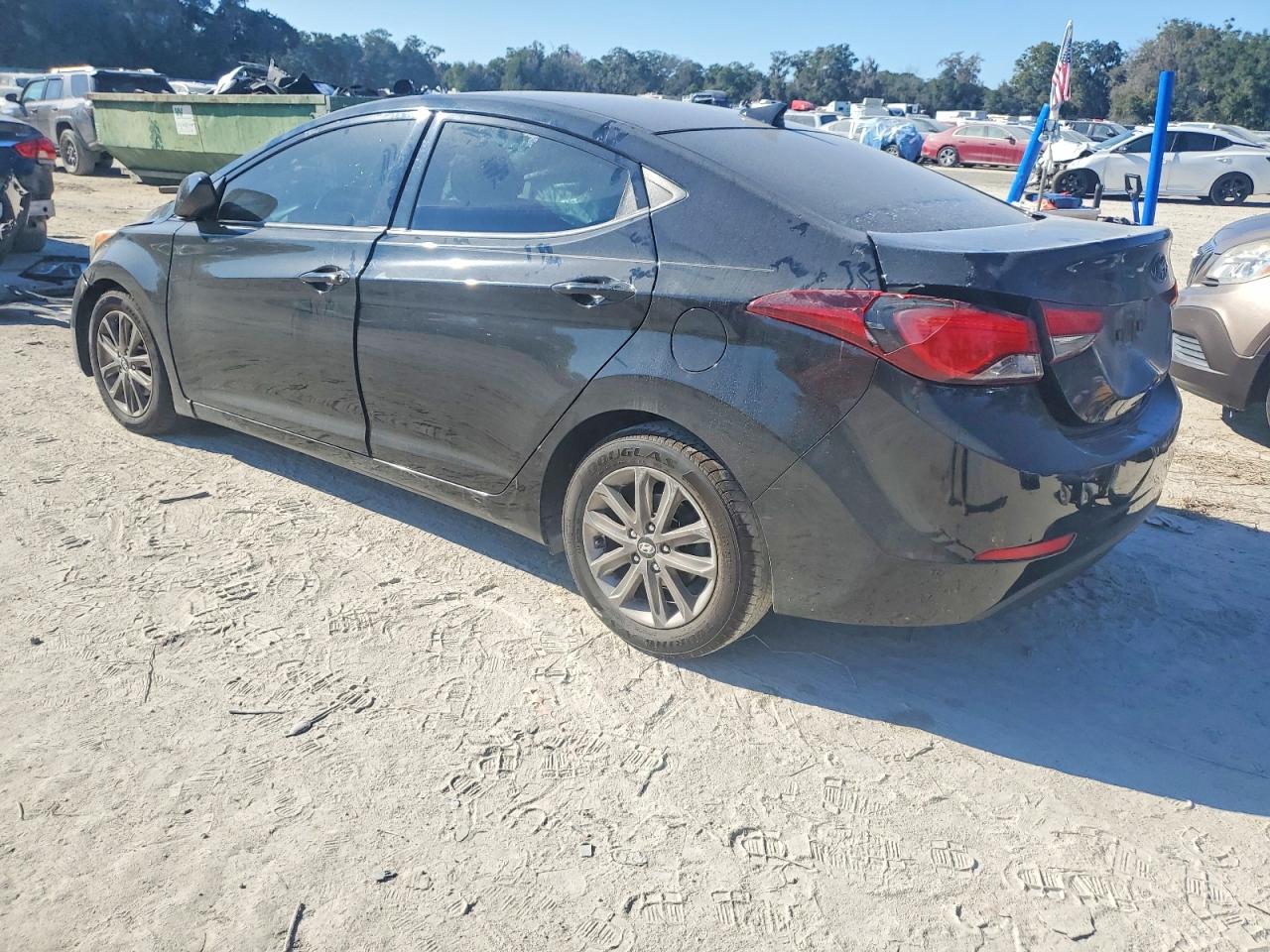 2016 HYUNDAI ELANTRA SE photo 2