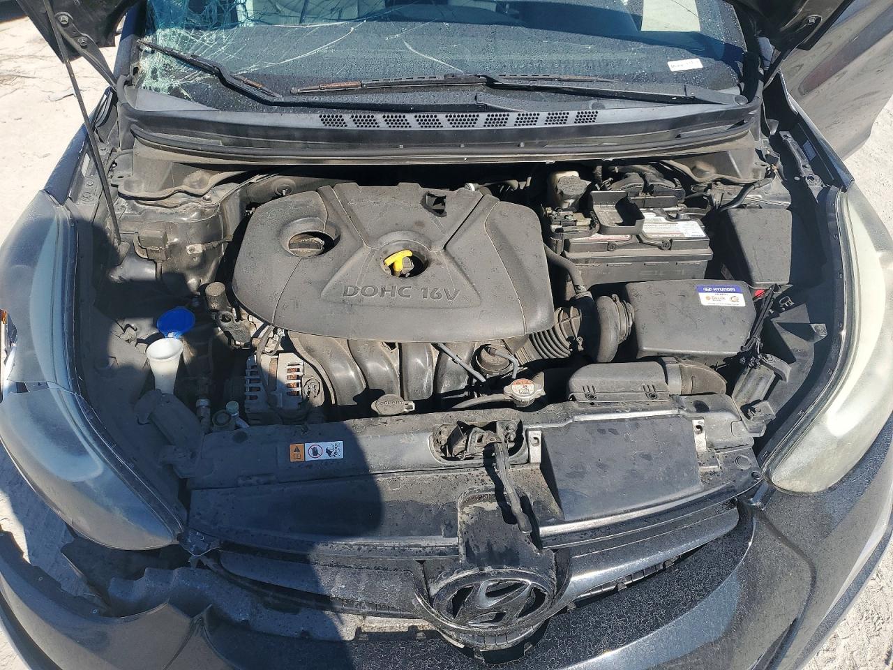 2016 HYUNDAI ELANTRA SE photo 11