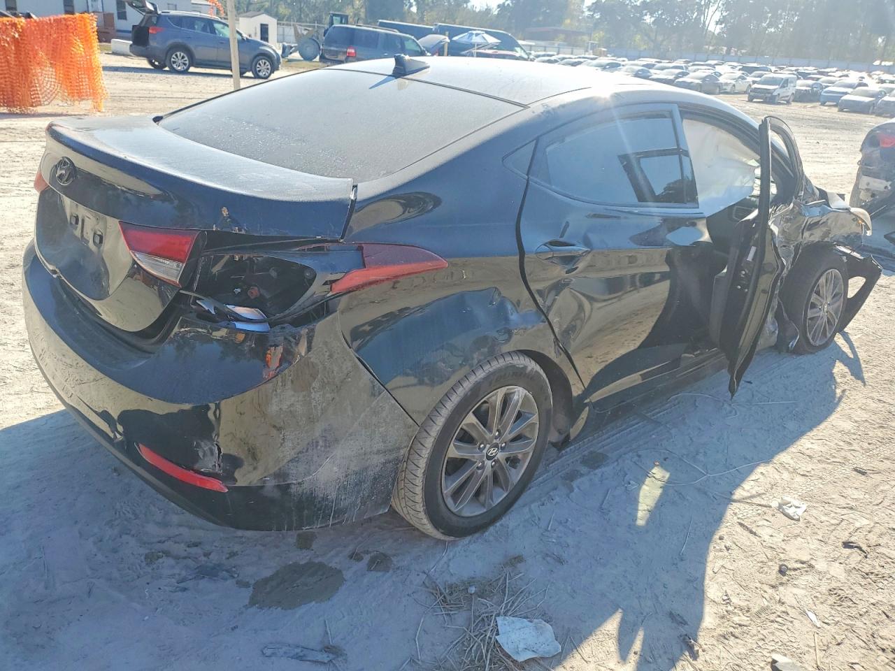 2016 HYUNDAI ELANTRA SE photo 3