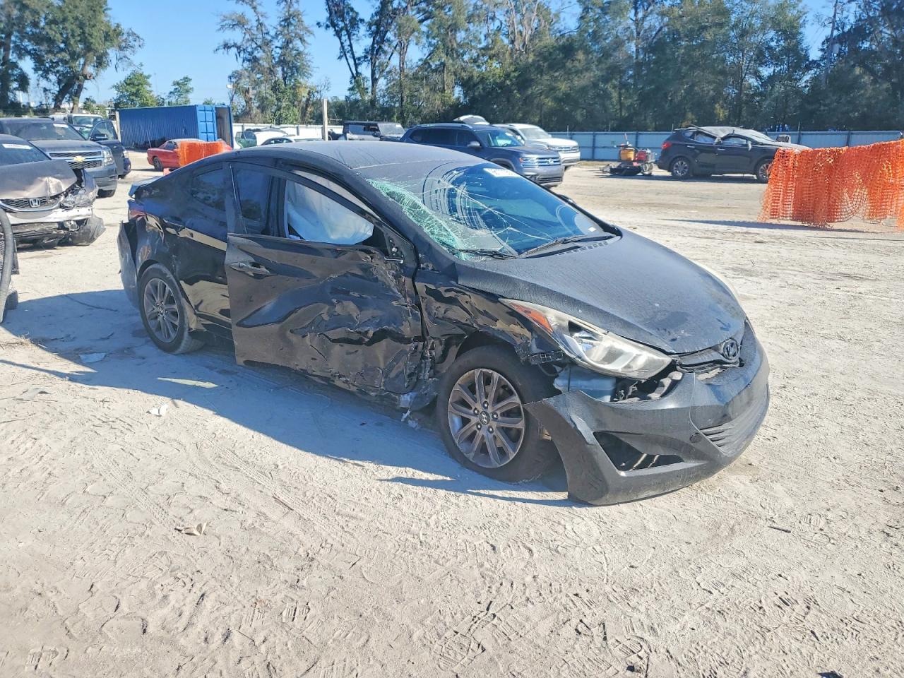 2016 HYUNDAI ELANTRA SE photo 4