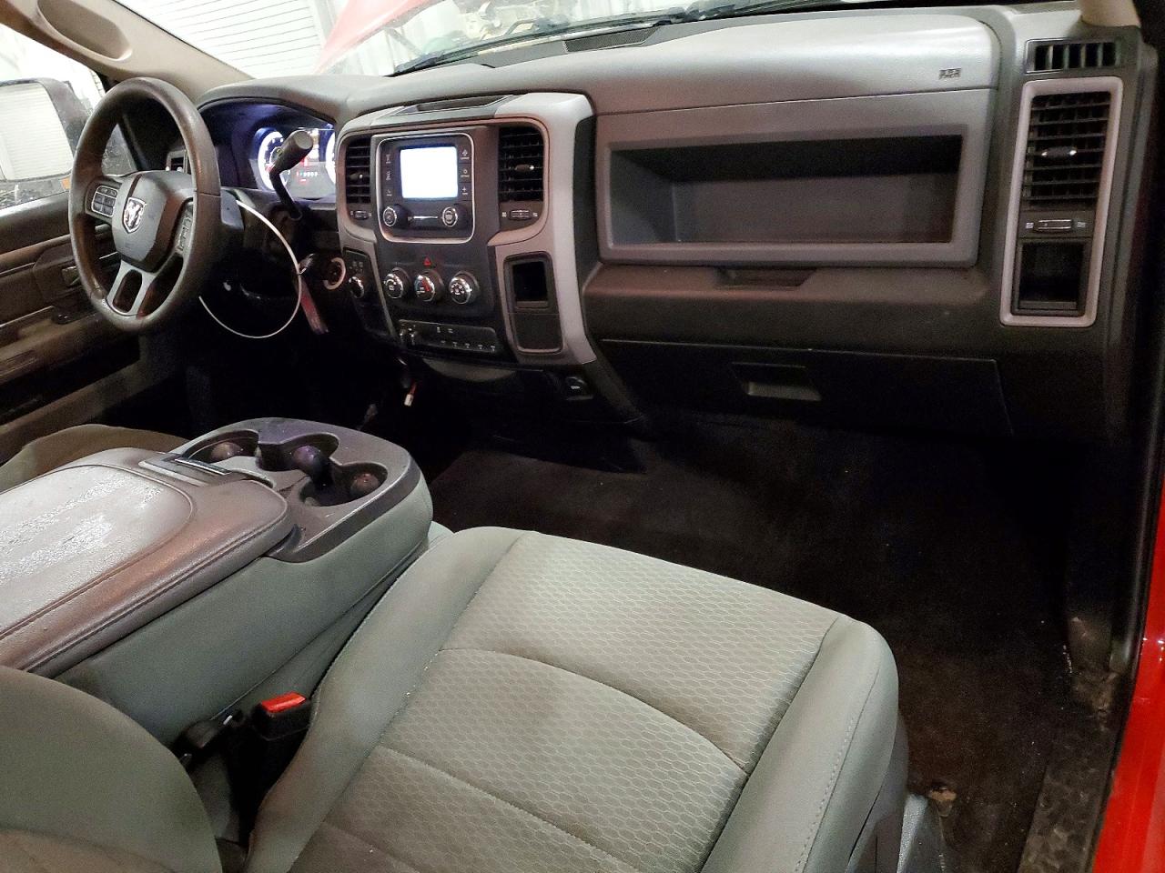 2017 RAM 2500 ST photo 8