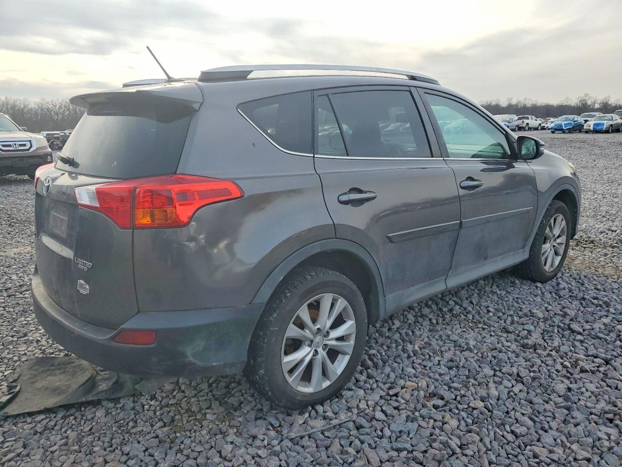 2013 TOYOTA RAV4 LIMITED photo 3