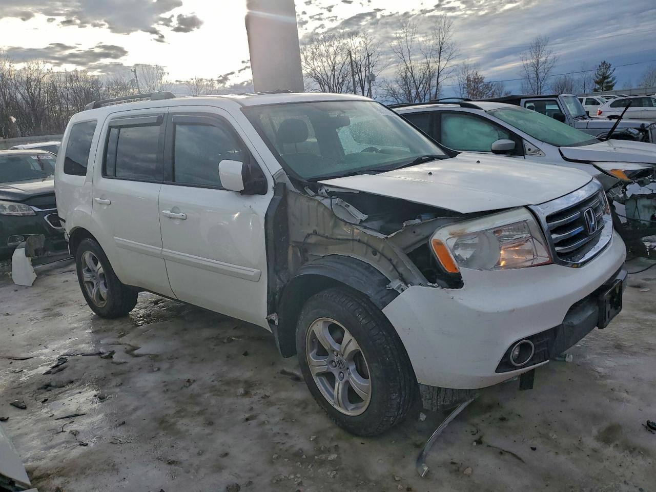2013 HONDA PILOT EXLN photo 4