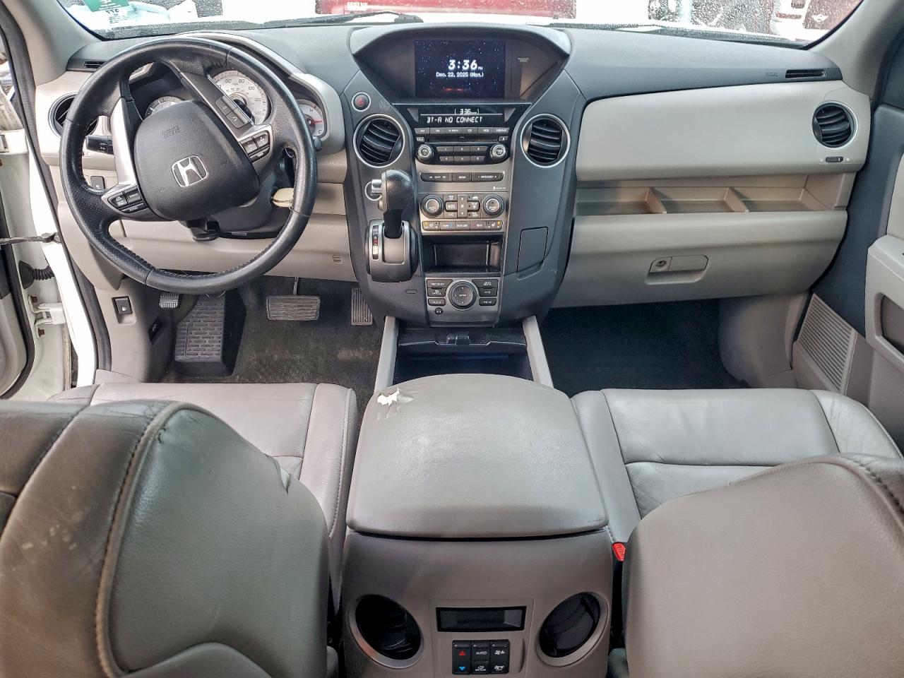 2013 HONDA PILOT EXLN photo 8