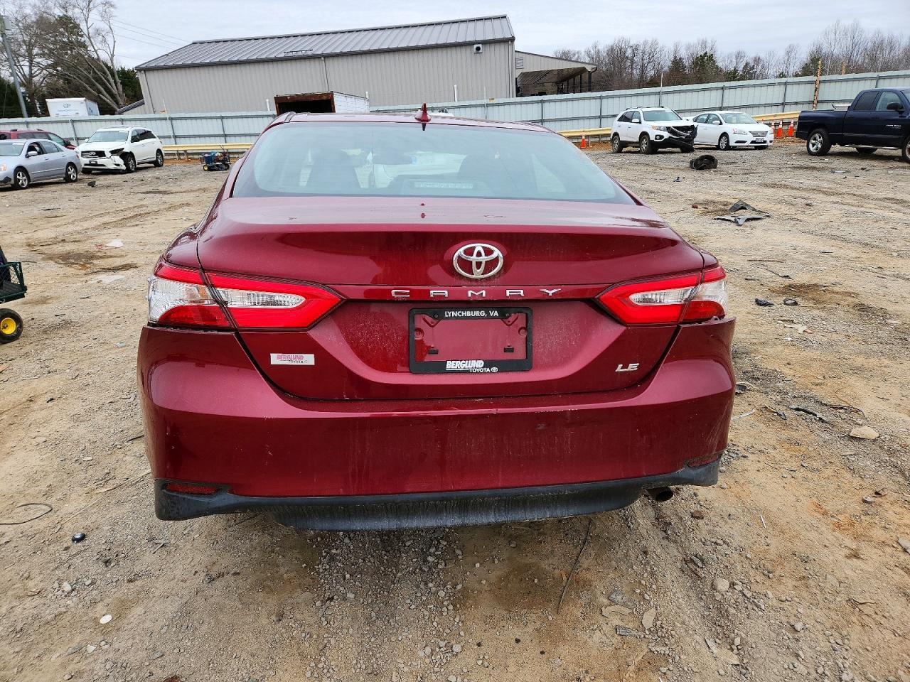 2020 TOYOTA CAMRY LE photo 6