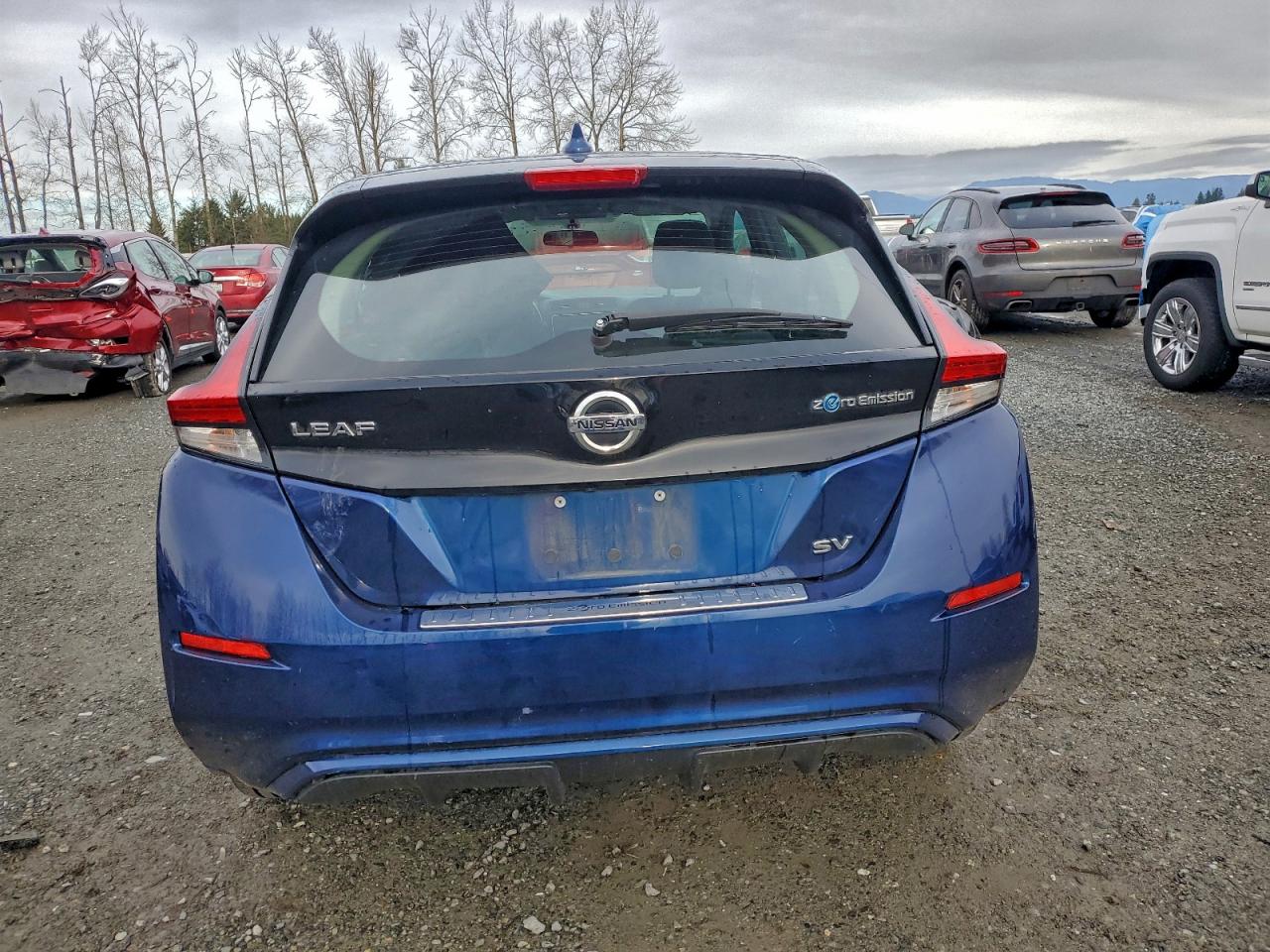 2018 NISSAN LEAF S photo 6