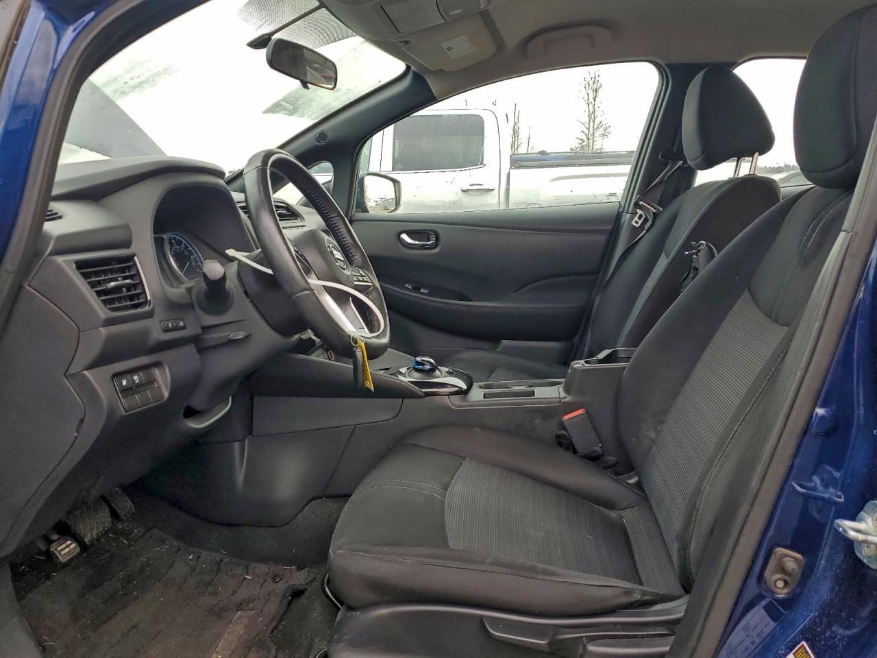 2018 NISSAN LEAF S photo 7