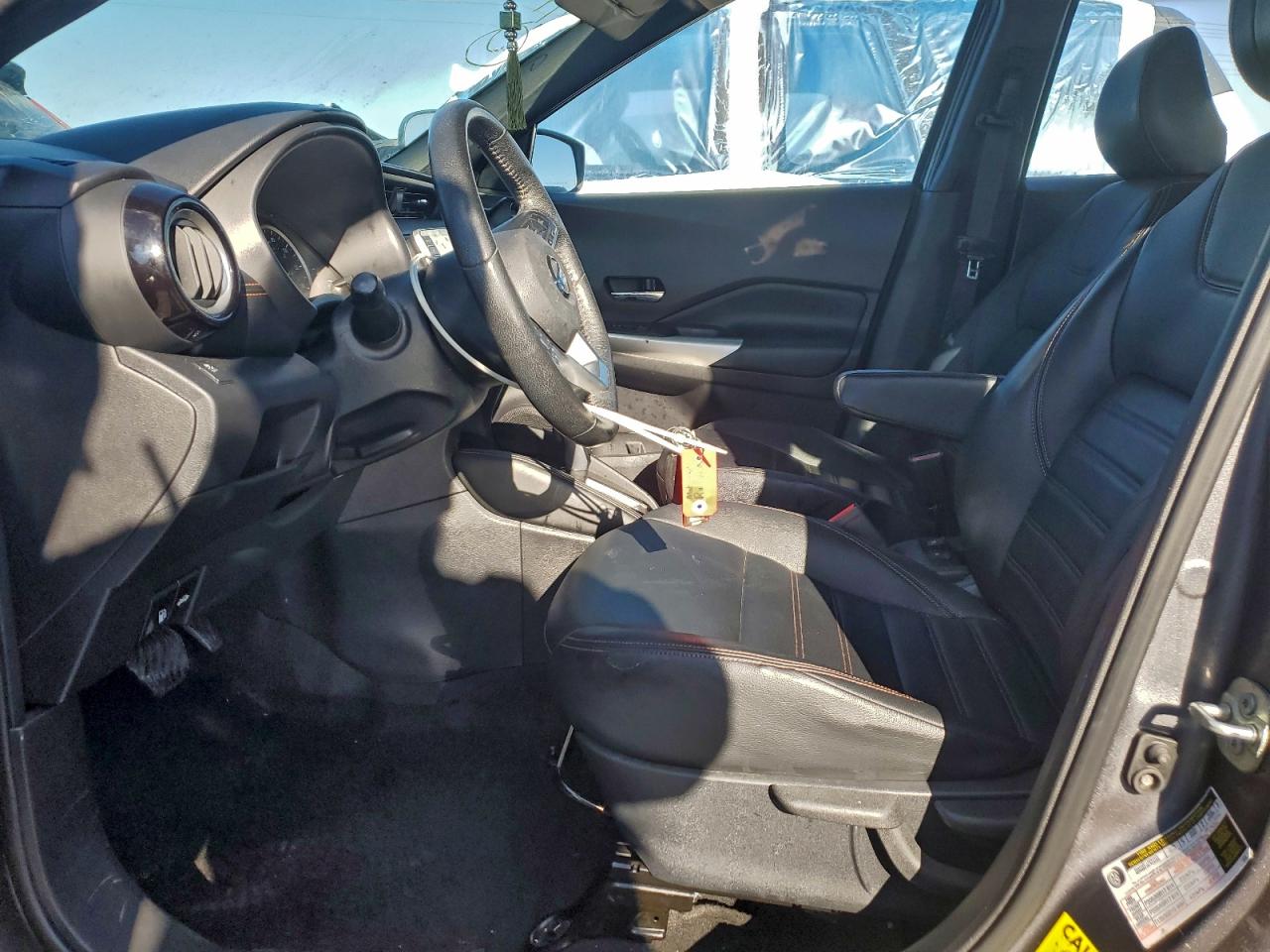 2019 NISSAN KICKS S photo 7
