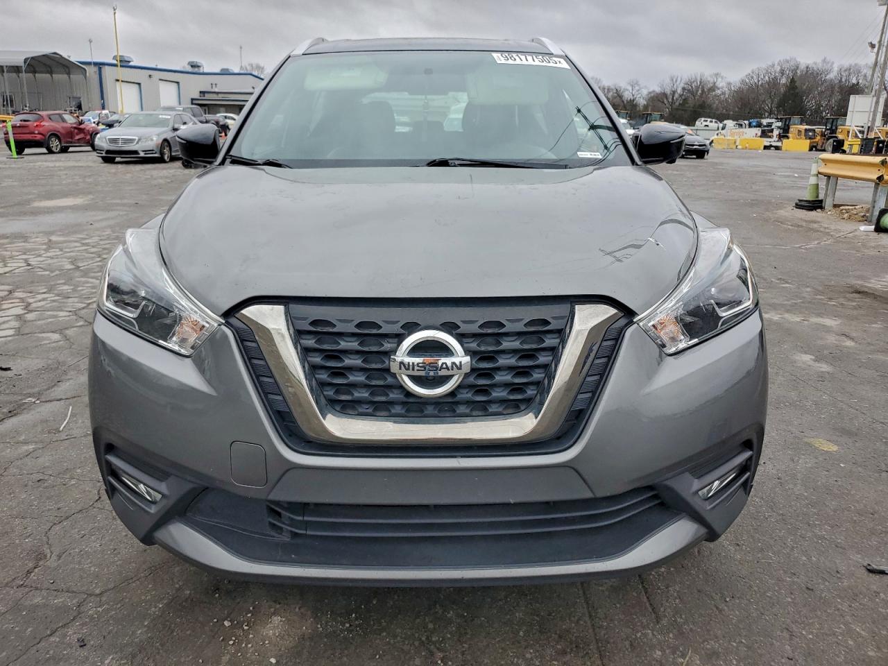 2019 NISSAN KICKS S photo 5