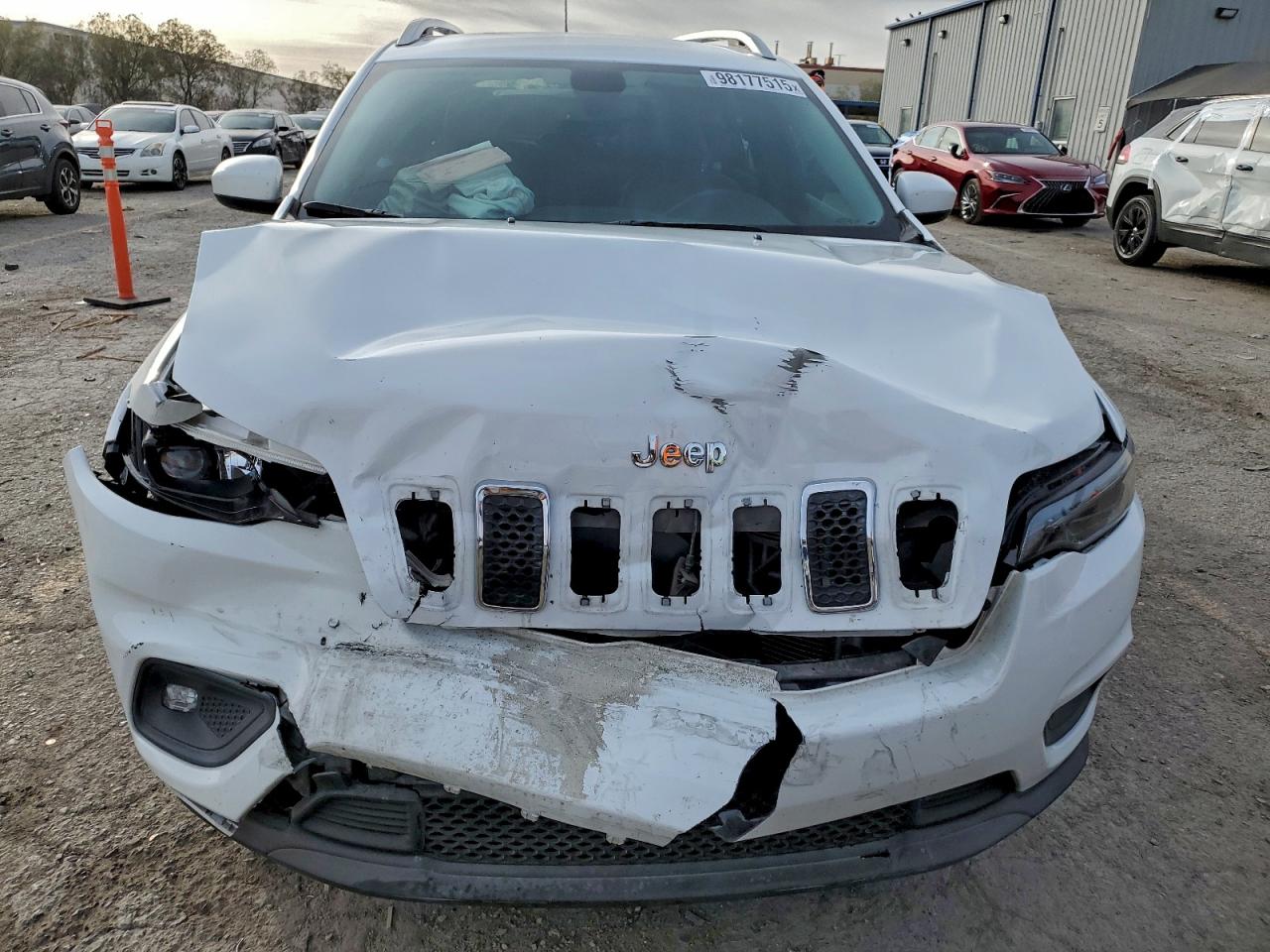 2019 JEEP CHEROKEE LATITUDE PLUS photo 5