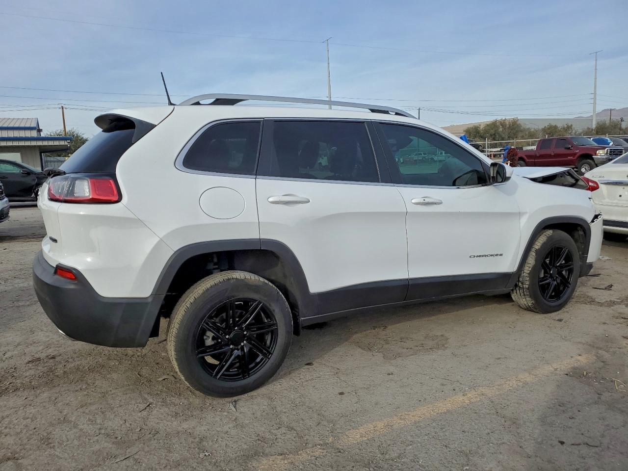 2019 JEEP CHEROKEE LATITUDE PLUS photo 3