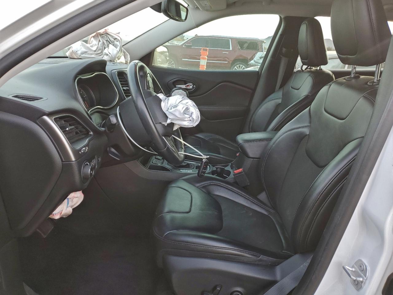2019 JEEP CHEROKEE LATITUDE PLUS photo 7