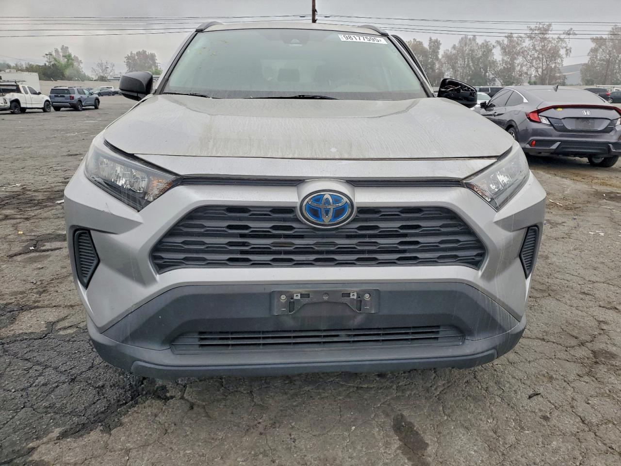 2021 TOYOTA RAV4 LE photo 5