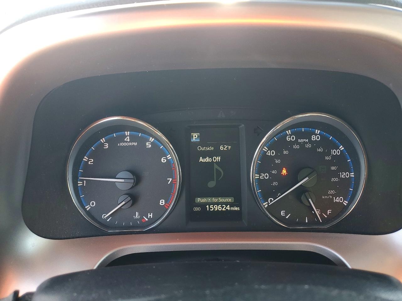 2016 TOYOTA RAV4 XLE photo 9