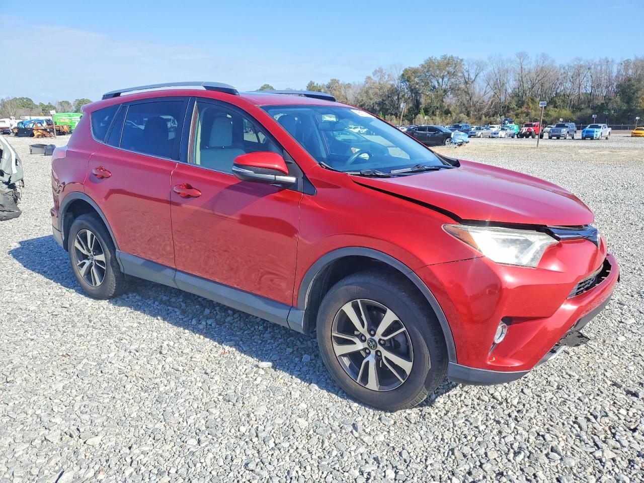 2016 TOYOTA RAV4 XLE photo 4