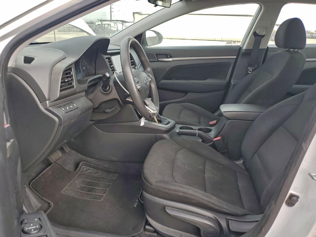 2020 HYUNDAI ELANTRA SEL photo 7