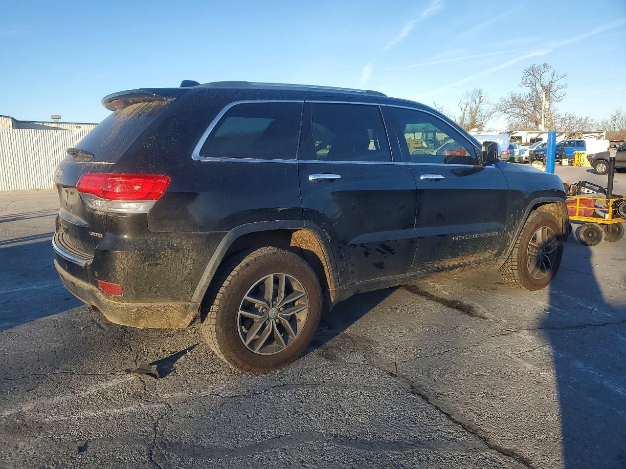 2018 JEEP GRAND CHEROKEE LIMITED photo 3