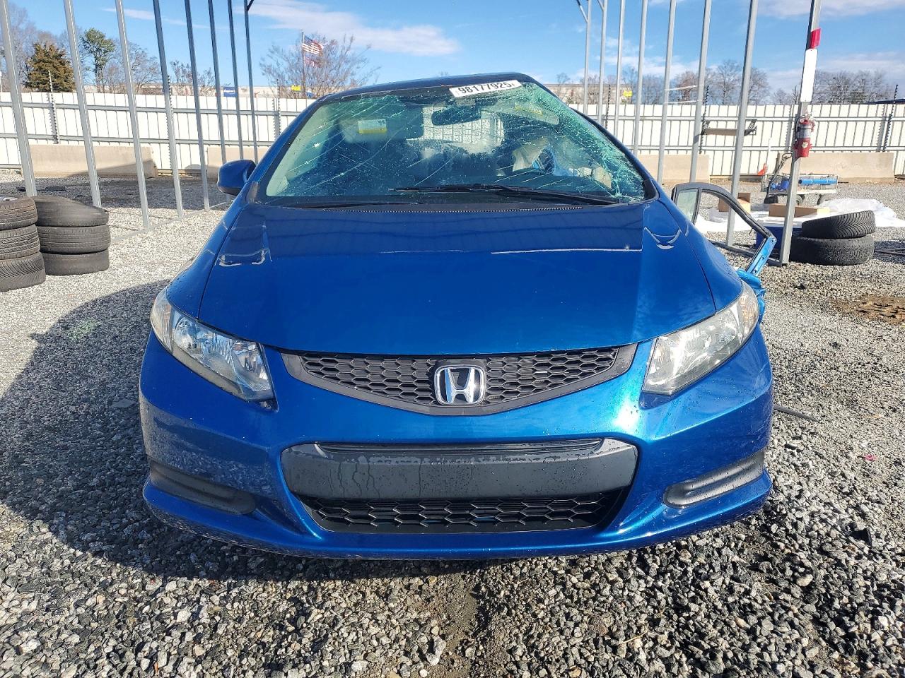2013 HONDA CIVIC LX photo 5