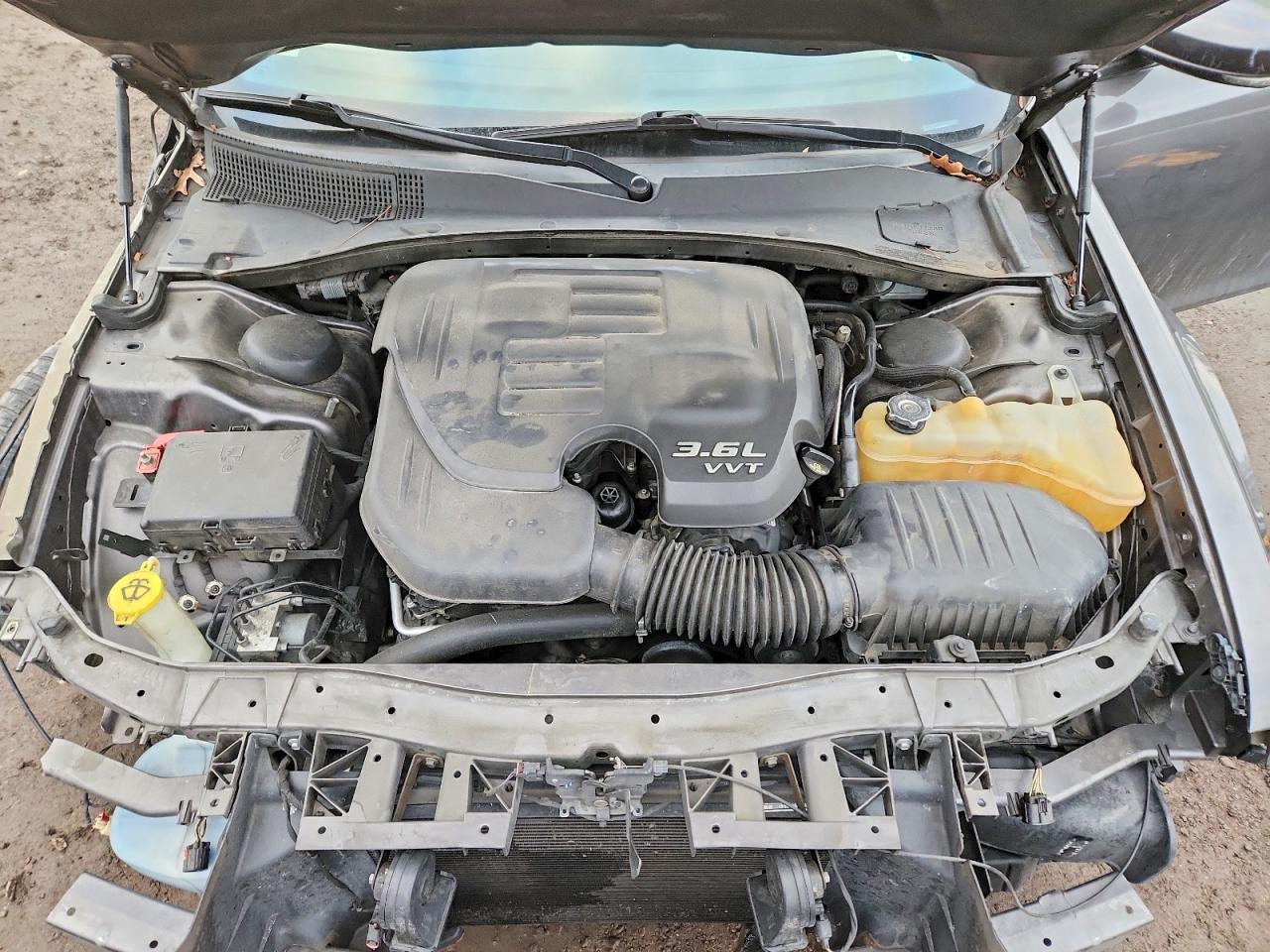 2018 CHRYSLER 300 S photo 11