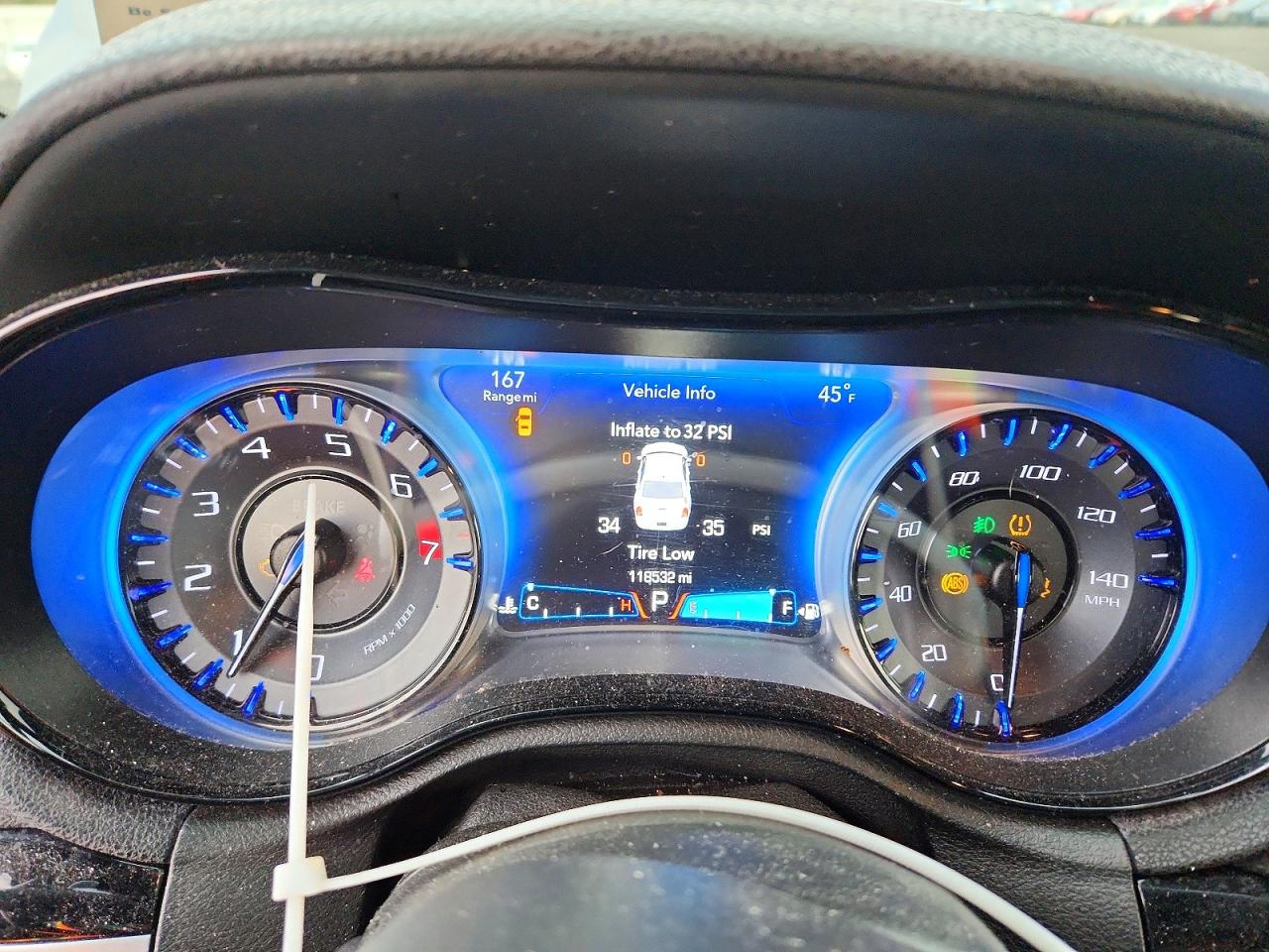 2018 CHRYSLER 300 S photo 9