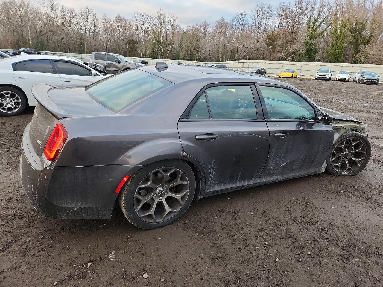 2018 CHRYSLER 300 S photo 3