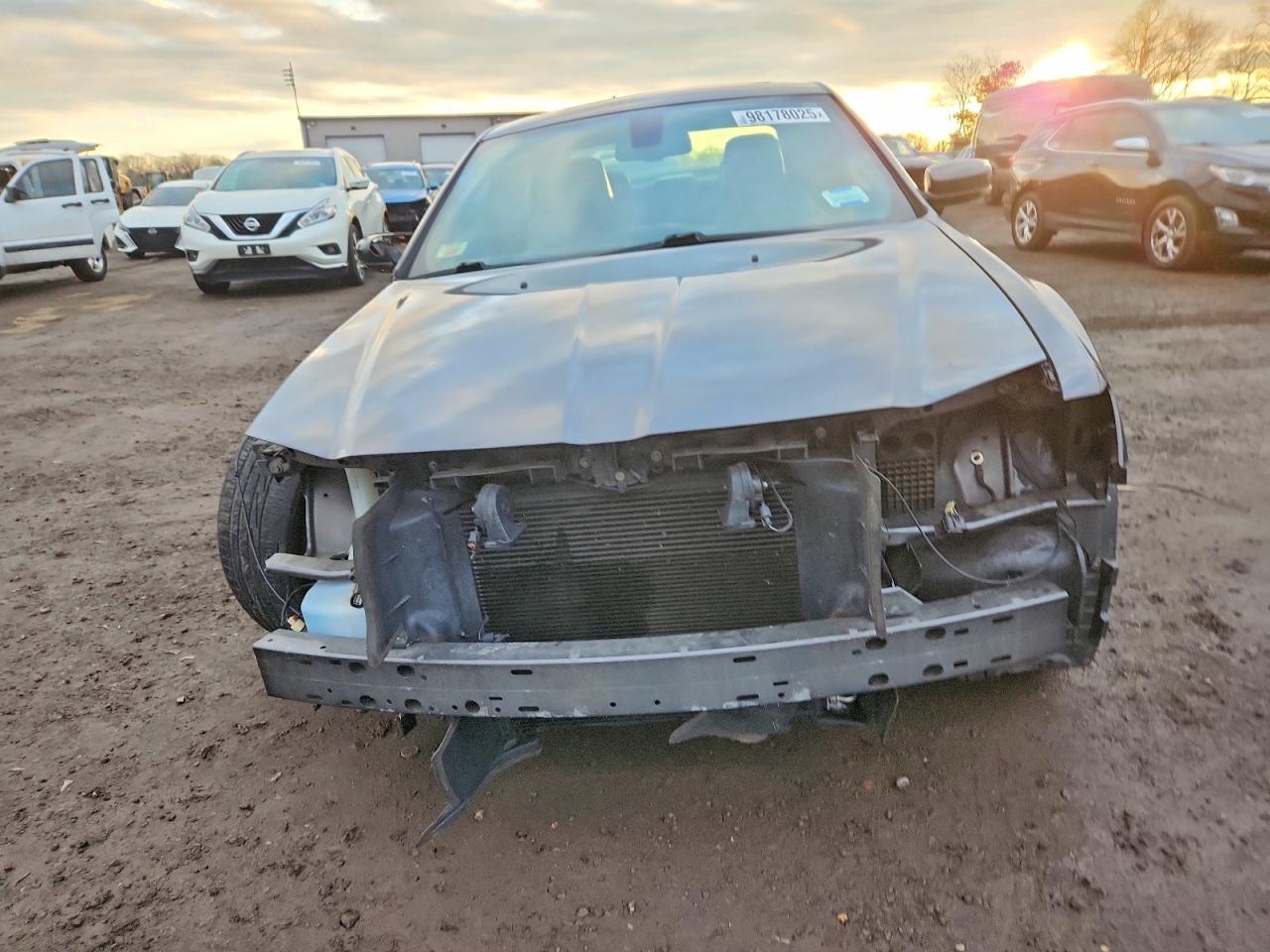 2018 CHRYSLER 300 S photo 5