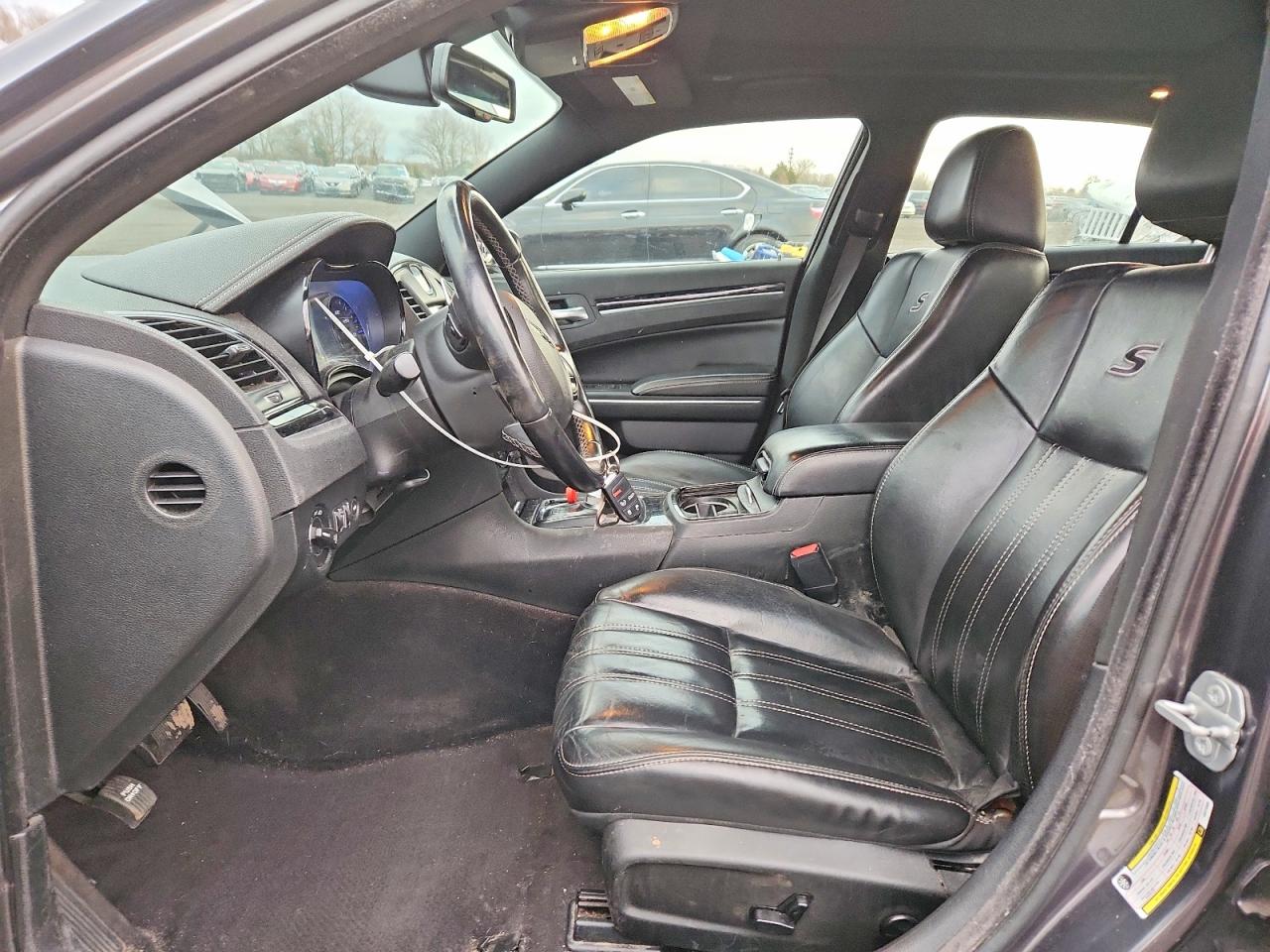 2018 CHRYSLER 300 S photo 7