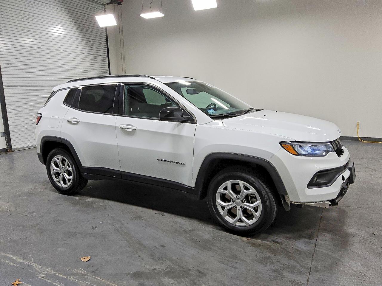 2024 JEEP COMPASS LATITUDE photo 4