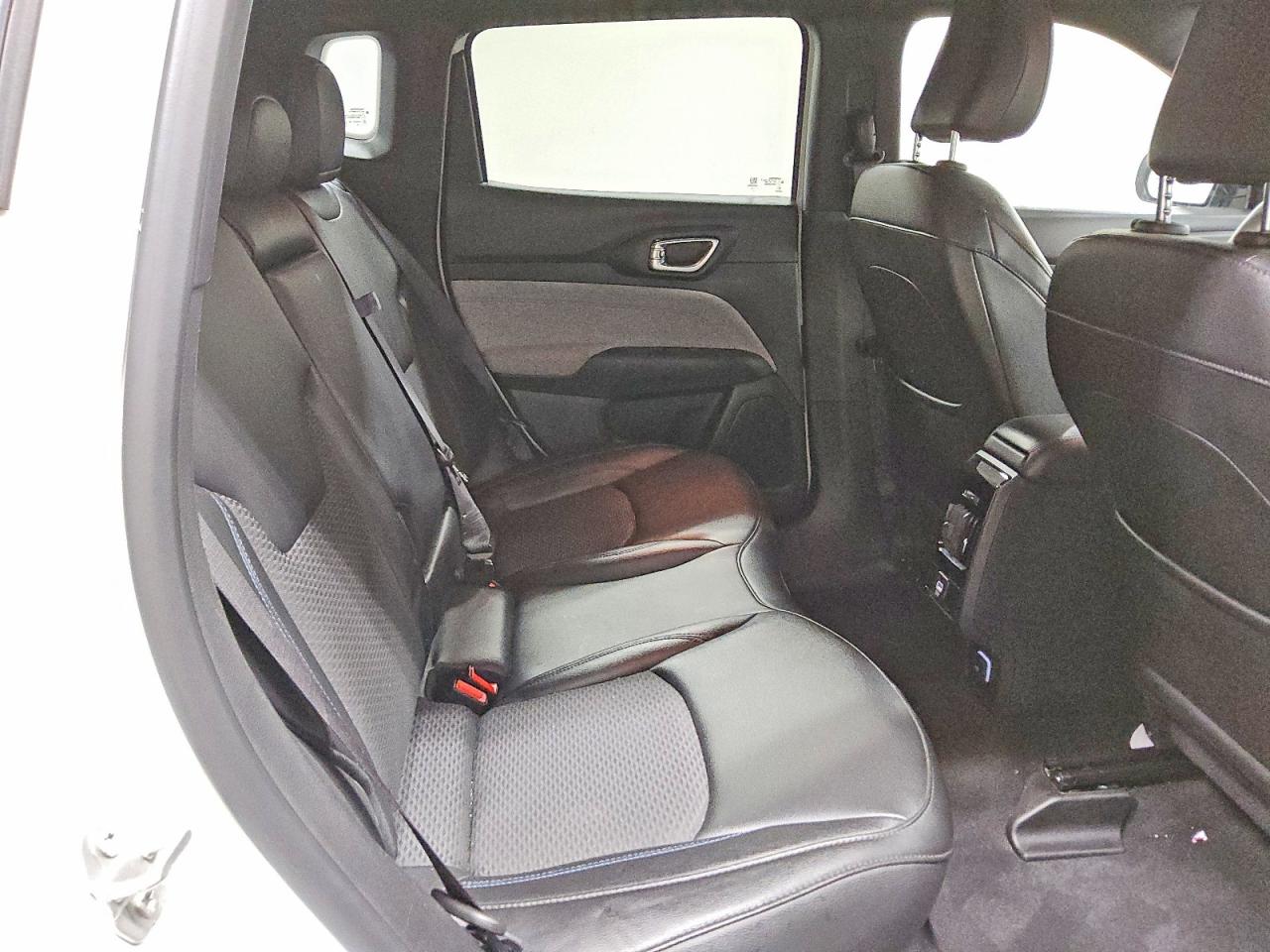 2024 JEEP COMPASS LATITUDE photo 11