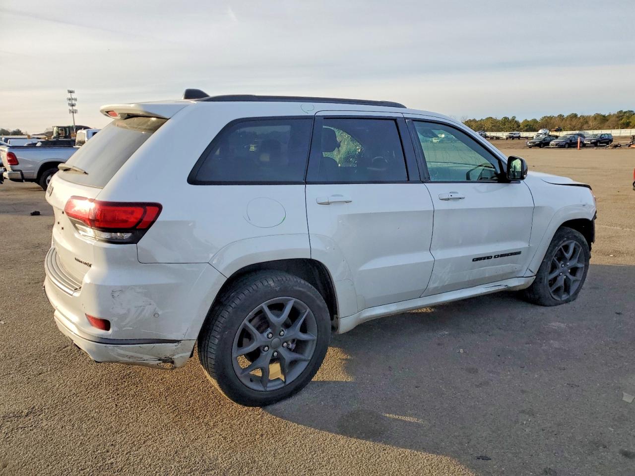 2020 JEEP GRAND CHEROKEE LIMITED photo 3