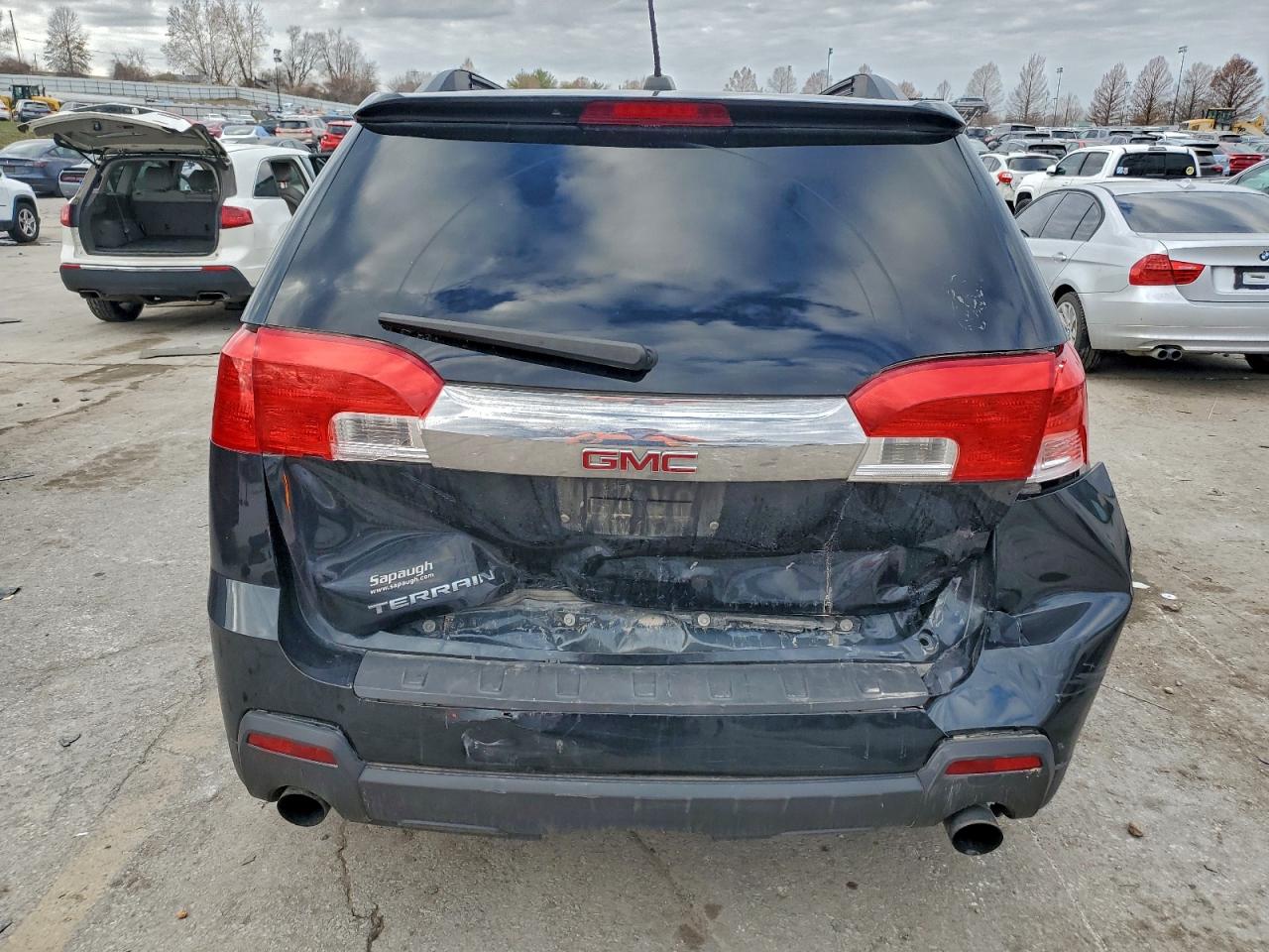 2015 GMC TERRAIN SLT photo 6