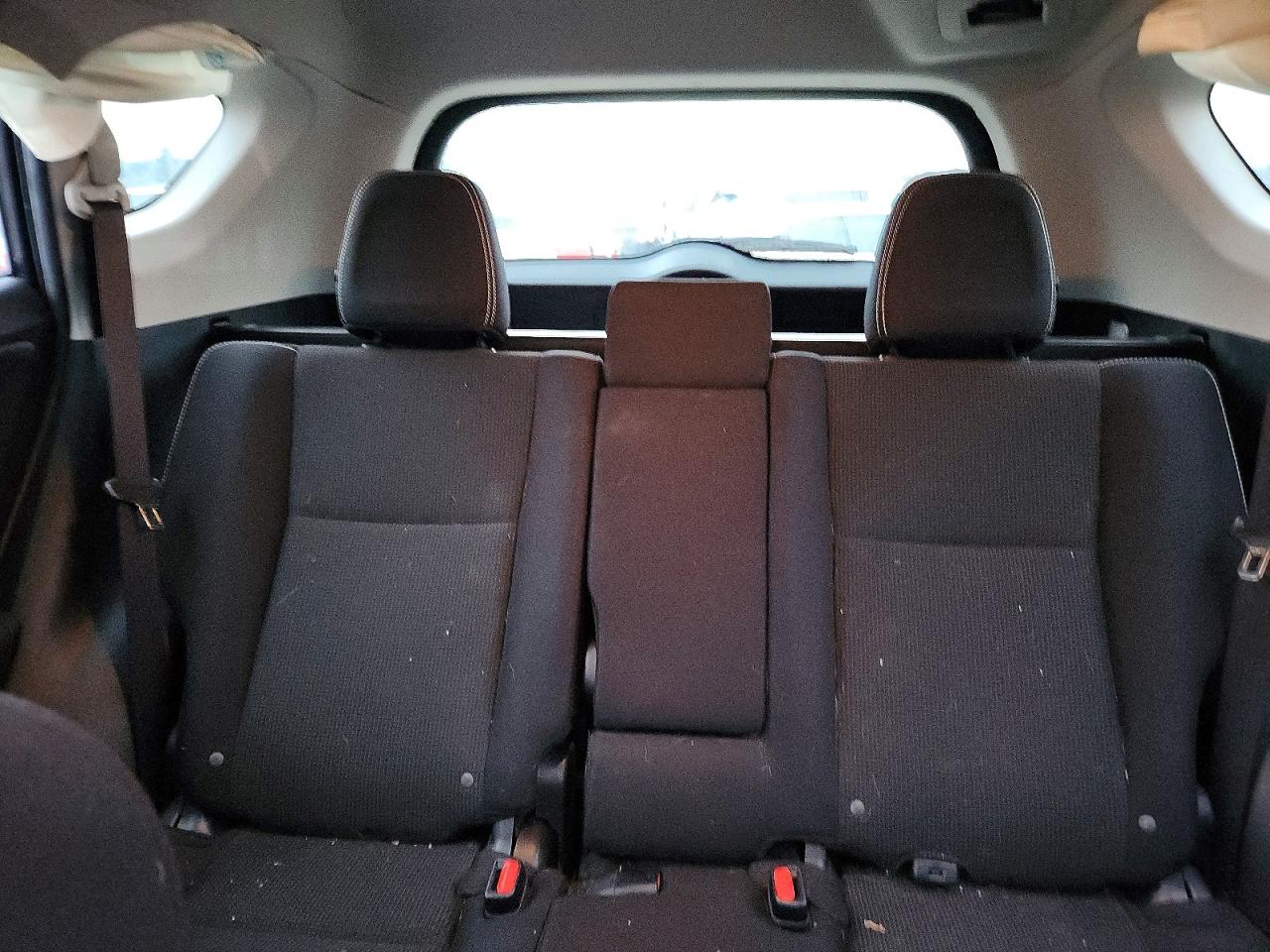 2017 TOYOTA RAV4 XLE photo 10