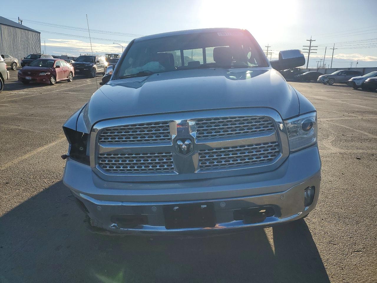 2016 RAM 1500 LARAMIE photo 5