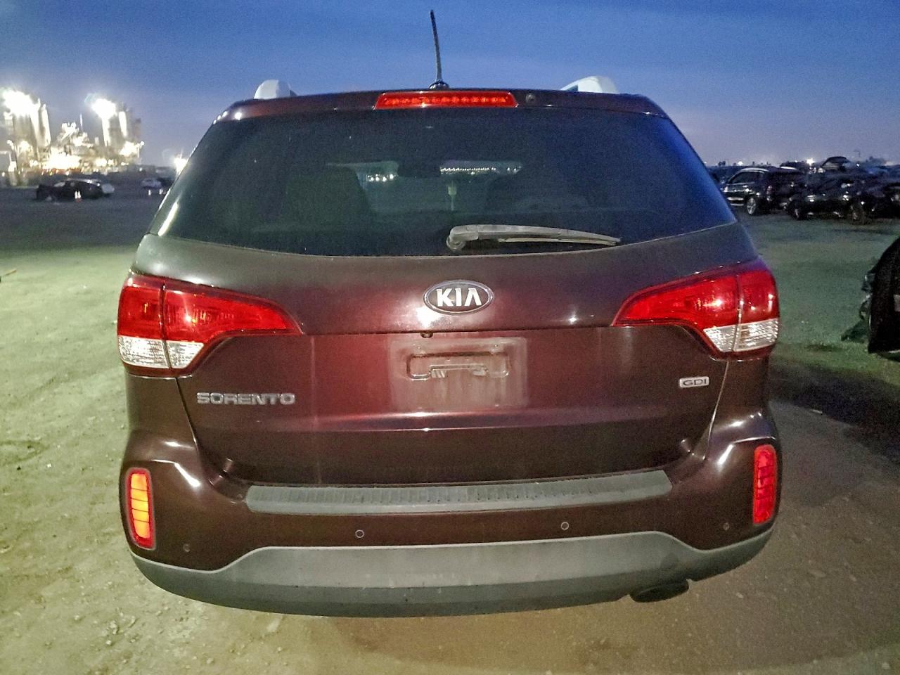 2014 KIA SORENTO LX photo 6