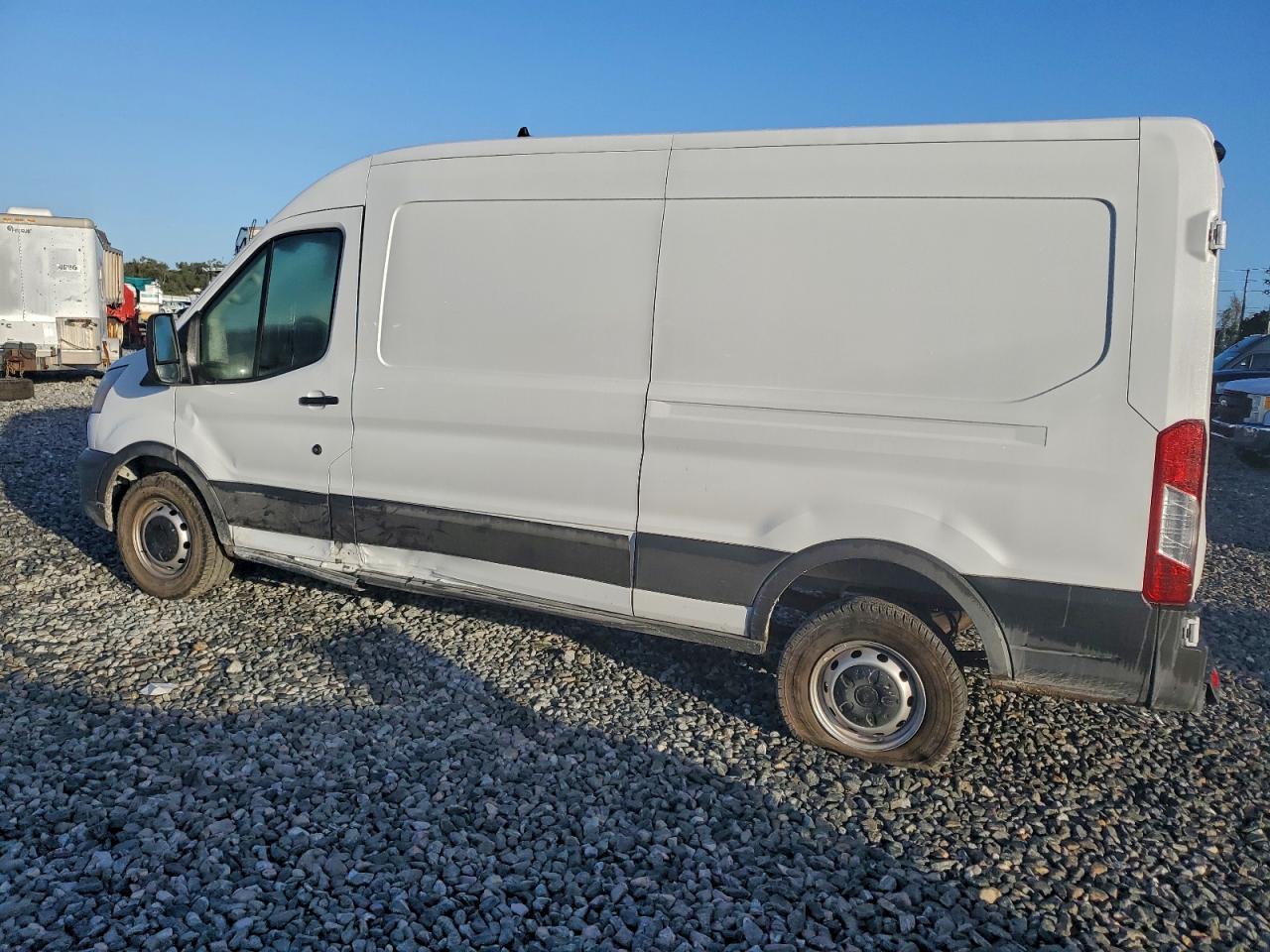 2025 FORD TRANSIT T-250 photo 2