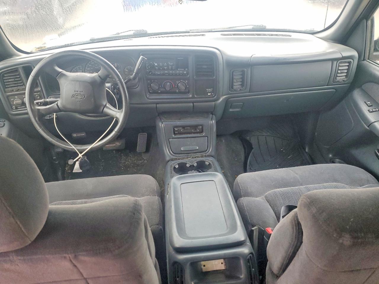 2002 CHEVROLET SILVERADO C1500 photo 8