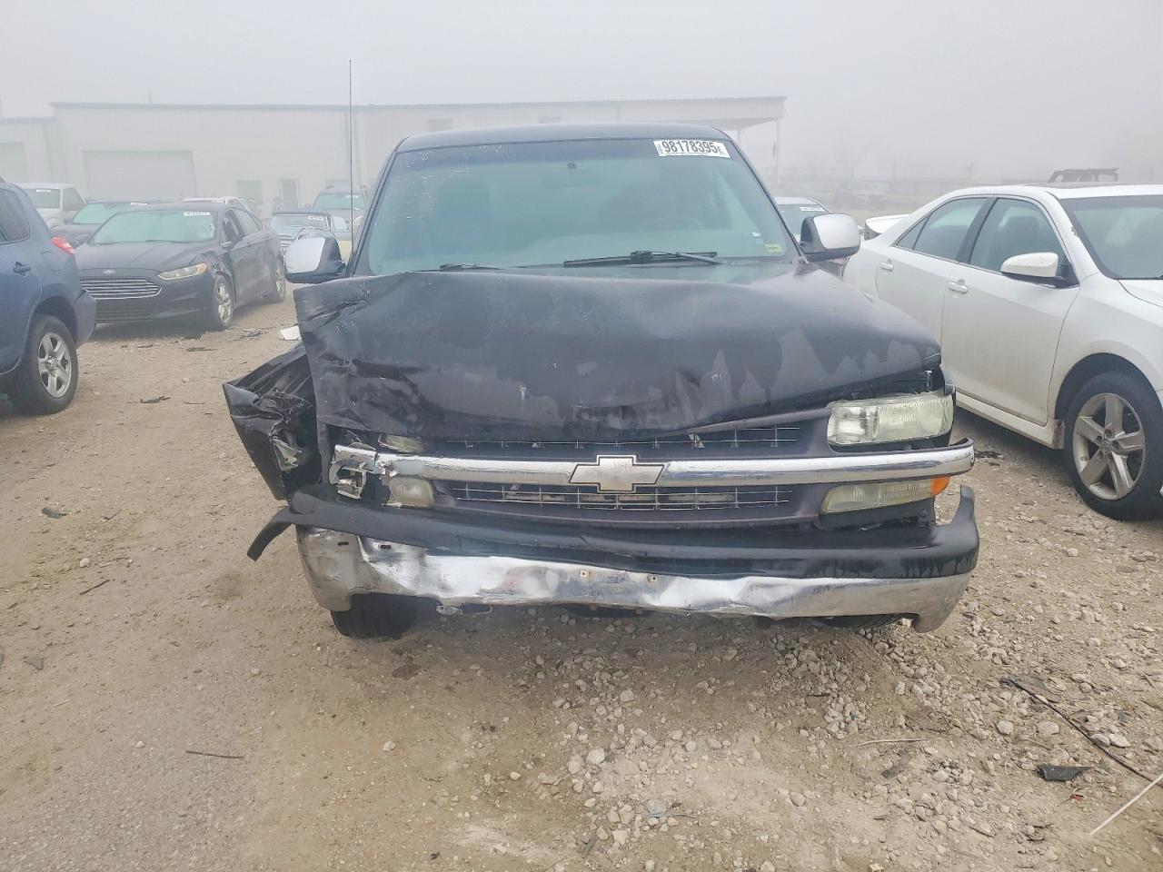 2002 CHEVROLET SILVERADO C1500 photo 5
