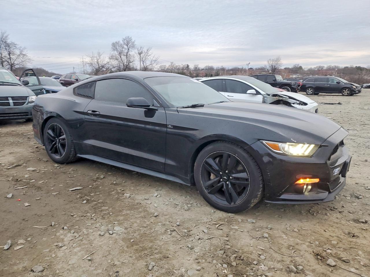 2015 FORD MUSTANG photo 4