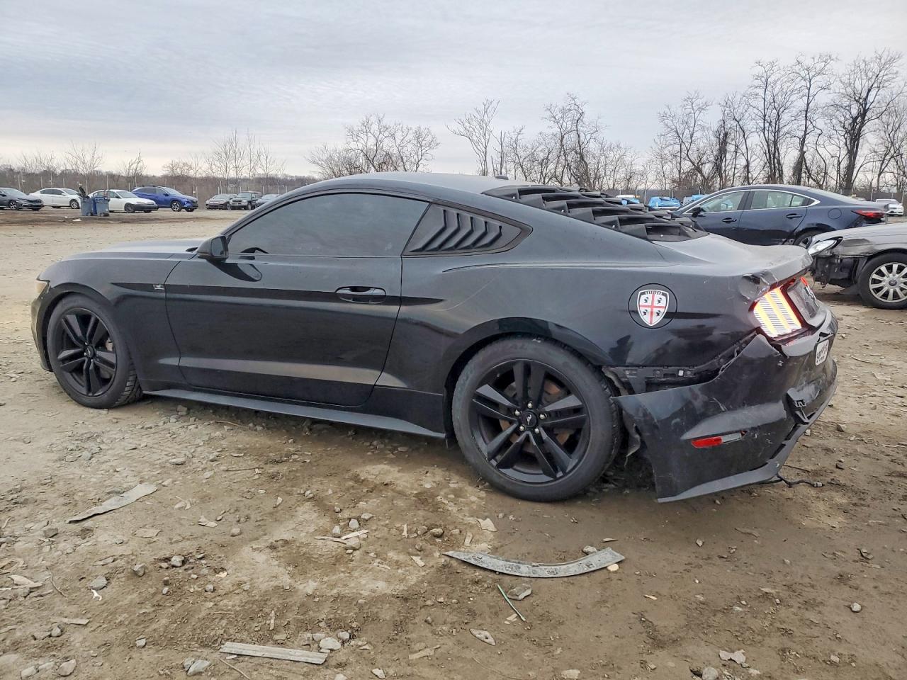 2015 FORD MUSTANG photo 2