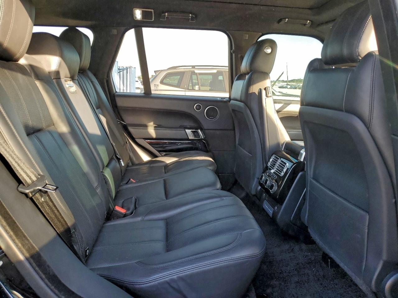 2017 LAND ROVER RANGE ROVER HSE photo 11