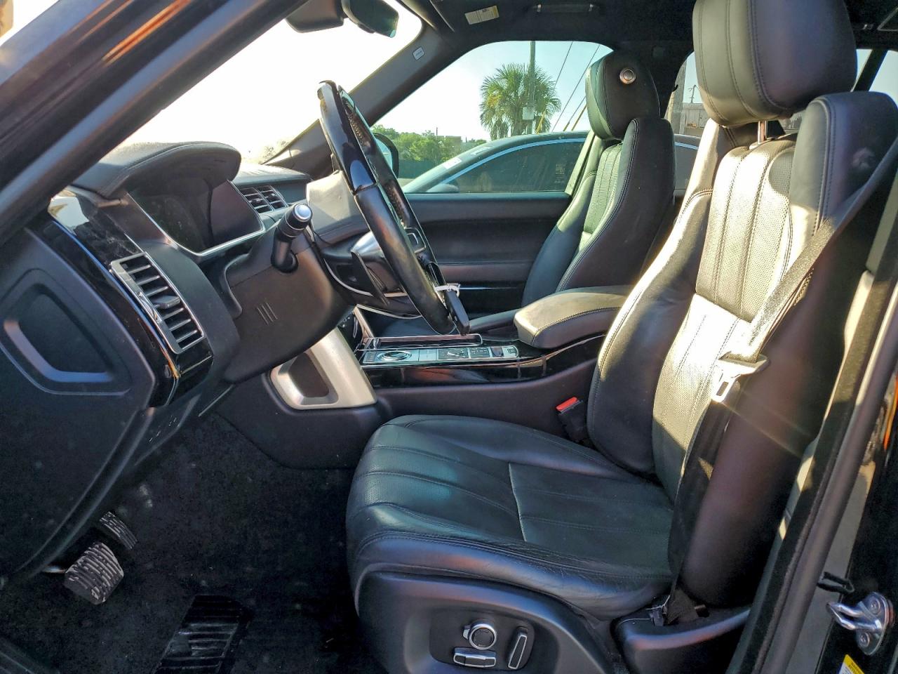 2017 LAND ROVER RANGE ROVER HSE photo 7