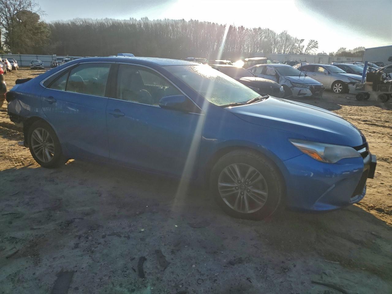 2017 TOYOTA CAMRY LE photo 4