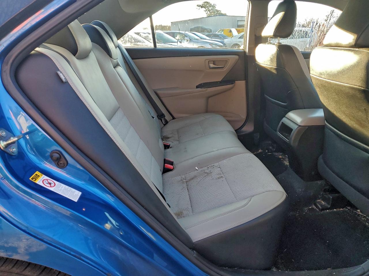 2017 TOYOTA CAMRY LE photo 10
