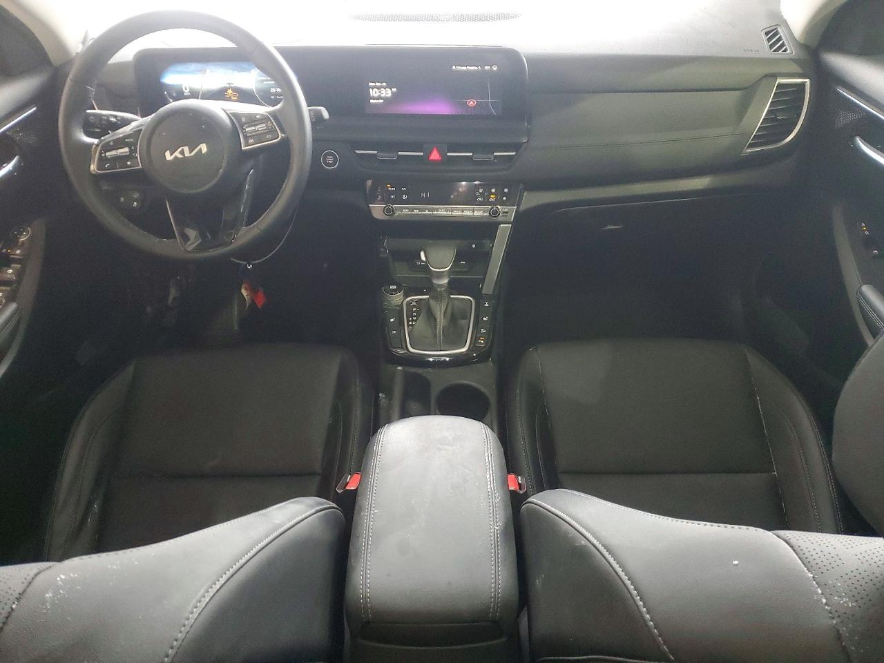 2025 KIA SELTOS EX photo 8