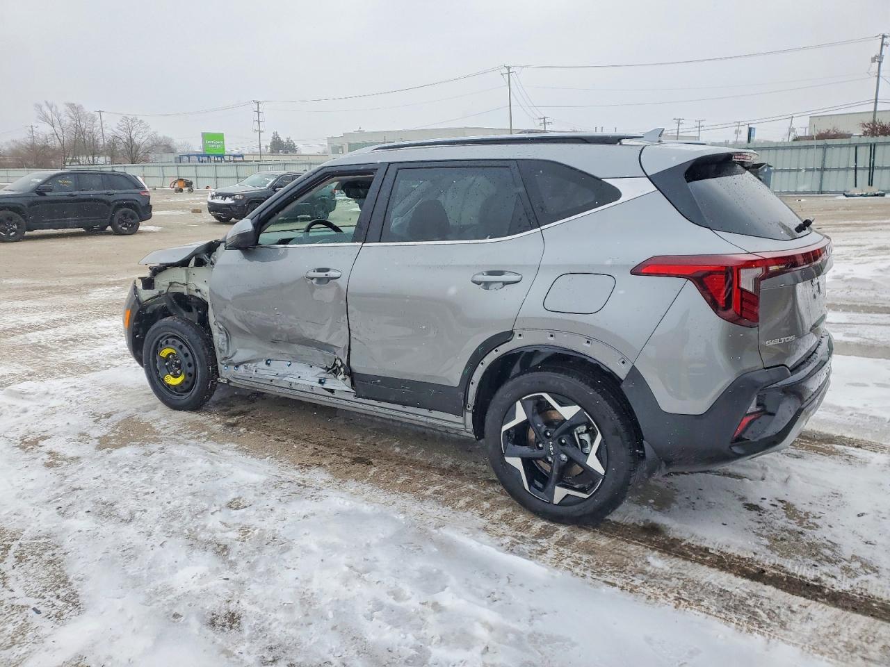 2025 KIA SELTOS EX photo 2